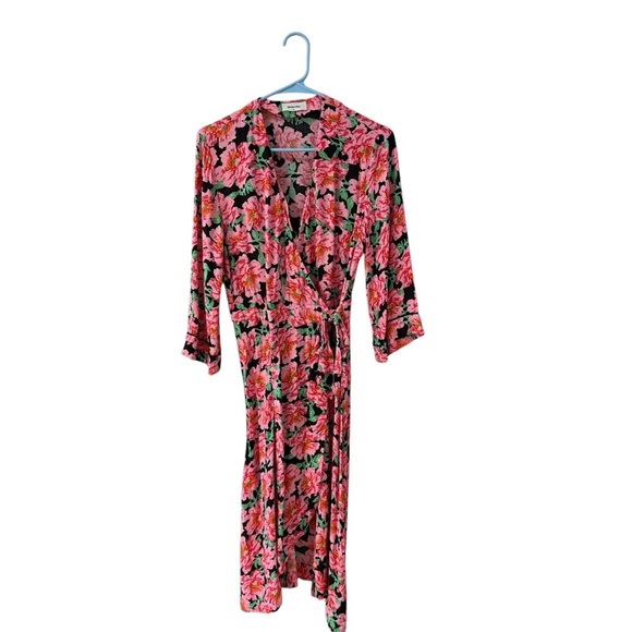 Modstrom Big Floral Print Wrap Dress Size XS Pink Feminine Summer Spring Casual - Picture 2 of 9